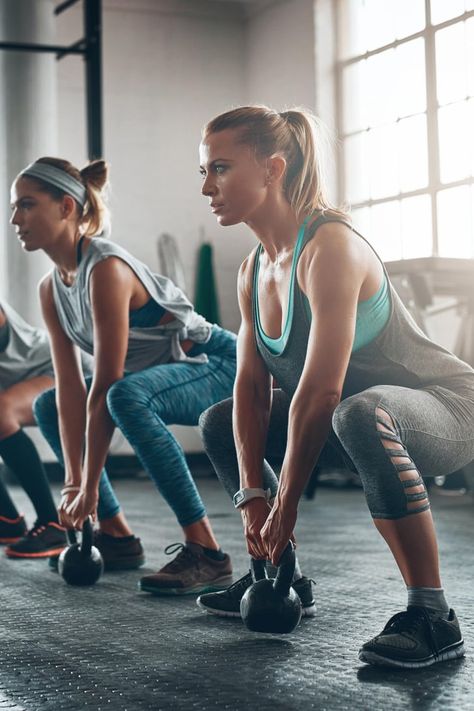 7 Questions to Ask Before Dropping Your Hard-Earned Cash on a Gym Membership Full Body Circuit Workout, Gym Photoshoot, Gym Photography, Modele Fitness, Workout Routines For Women, Gym Photos, Estilo Fitness, Fitness Photoshoot, Fitness Photos