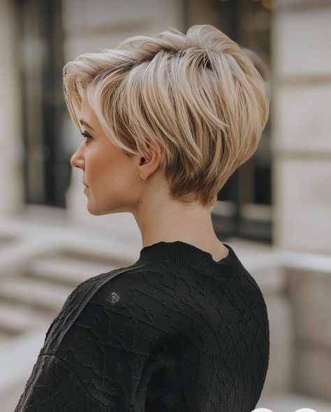 Short Layered Hairstyles, Short Sassy Haircuts, Short Hair Images, Layered Hairstyles, Messy Short Hair, Short Grey Hair, Short Layered, Edgy Short Hair, Bob Hairstyles For Fine Hair