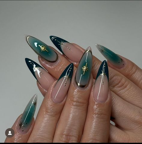 French Press On Nails, Emerald Nails, Medium Almond, Nagel Tips, Almond Nails Designs, Almond Acrylic Nails, Dream Nails, Funky Nails, Pretty Acrylic Nails