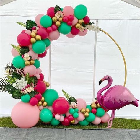 Flamingo Balloons, Hawaiian Baby Showers, Tropical Theme Party, Flamingo Themed Party, Tropical Birthday Party, Flamingo Birthday Party, Flamingo Theme, Flamingo Tropical, Hawaiian Birthday