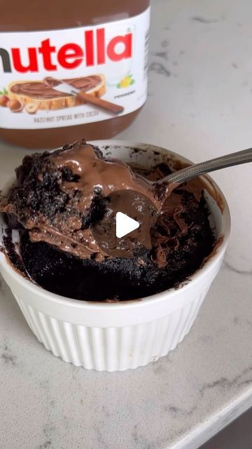 453K views · 46K likes | Kate on Instagram: "Oreo mug cake 🍪😋
5 Oreos , 0.5 dl milk , 1/2 tsp of baking soda, 2 tsp melted Nutella and microwave for 1 minute!🤤💕
#oreo #oreocake #oreomugcake #mugcake #easyrecipeideas #food #foodie #instafood #easyrecepies #cake #easymeals #dessert #oreolover" Nutella Microwave, Oreo Mug Cake Recipe, Oreo Mug Cake, Oreo Mug, Nutella Mug Cake, Mug Cake Microwave, Cake 5, Oreo Cake, Delicious Snacks Recipes