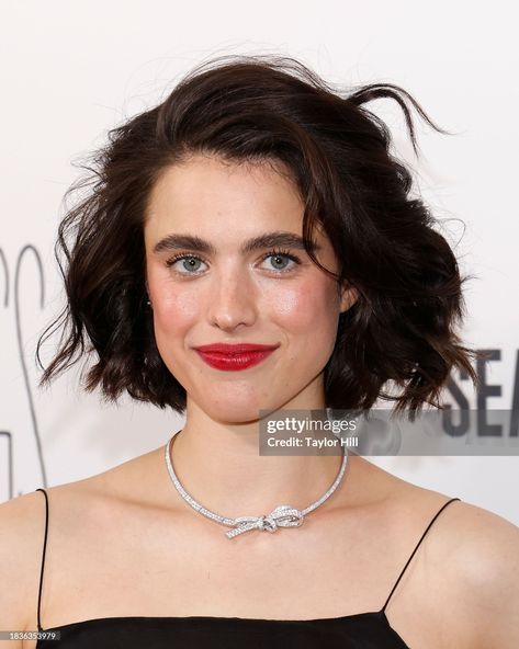 Margaret Qualley Hair, Margaret Qualley Short Hair, Margaret Qualley, Wavy Hairstyles Medium, Chop Chop, Curly Bob Hairstyles, Types Of Women, Jennifer Connelly, Cut My Hair