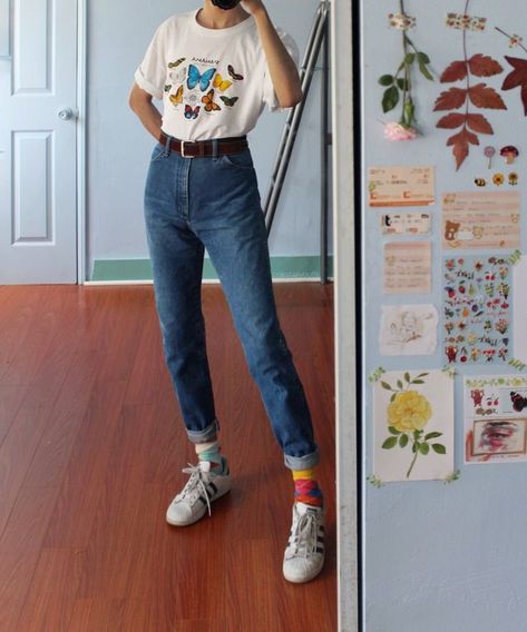 Camp Fashion, Socks Outfit, Sock Outfits, K Fashion, Mode Vintage, Ladies Dress Design, Looks Vintage, College Outfits, Retro Outfits