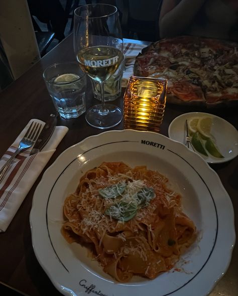 Dinner Dark Aesthetic, Restaurant Menu Aesthetic, Menu Aesthetic, Spaghetti Restaurant, Pasta Spicy, Aesthetic Pasta, Spicy Pizza, Dinner Aesthetic, Pasta Night