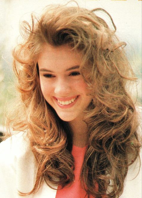 Alyssa Milano Hair 90s, Alyssa Milano Hair, Hair 90s, Alyssa Milano, Hairstyles, Actresses, Long Hair Styles, Celebrities, Hair Styles