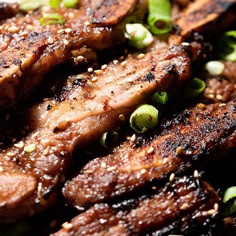 Authentic Korean Kalbi Ribs Kalbi Recipe, Kalbi Marinade, Korean Bbq Marinade, Kalbi Ribs, Recipe Korean, Bbq Marinade, Bulgogi Recipe, Bbq Dishes, Korean Dishes