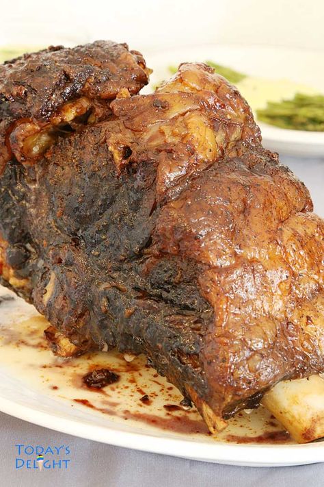 How to Slow Cook a Ribeye Roast in the Oven - Today's Delight Prime Rib Roast Recipe Bone In, Prime Rib Roast Recipe Ovens, Beef Ribeye Roast, Steak Board, Beef Rib Roast, Crockpot Roast Recipes, Roast In The Oven, Prime Rib Roast Recipe, Ribeye Roast