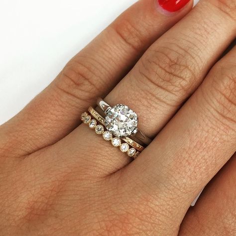 Single Stone Stack!! Love this idea of mixing metals and adding multiple bands. Mixed Metal Wedding Rings Stack Rose Gold, 4 Ring Wedding Stack, Wedding Band Stack Mixed Metals, Mixed Metals Engagement Ring, Halo Ring Stack, Wedding Bands Stacked, Mixed Metal Wedding Rings, Mixed Metal Engagement Rings, Mixed Metals Wedding