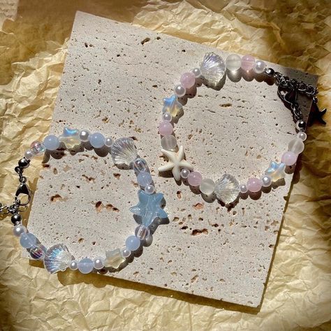 Cuddorable Mixed Bear Butterfly Starfish Sea Beaded Bracelet - Etsy Canada Sea Inspired Bracelets, Mermaid Core Bracelet, Sea Beads Bracelet, Bracelets Inspo Beads, Ocean Themed Bracelets, Sea Bead Bracelets, Bracelet Making Ideas Beaded, Cute Bead Bracelet Ideas, Bracelet Inspo Beads