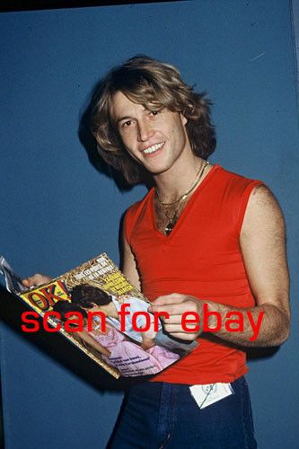 Found this on tumblr. Andy Gibb Mrs Susan Ansley Klok here in New Zealand Andy Roy, Reading A Magazine, The Bee Gees, George Michael Wham, Tiger Beat, Andy Gibb, Barry Gibb, Health And Fitness Articles, Band Of Brothers