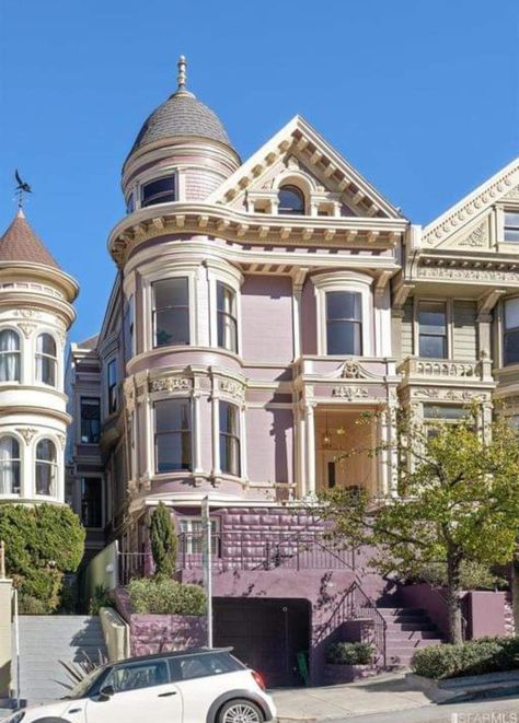 San Francisco Victorian Houses, Painted Lady House, San Francisco Victorian, Painted Ladies San Francisco, Brownstone Homes, Victorian Exterior, Victorian Beauty, Vintage Homes, San Francisco Houses