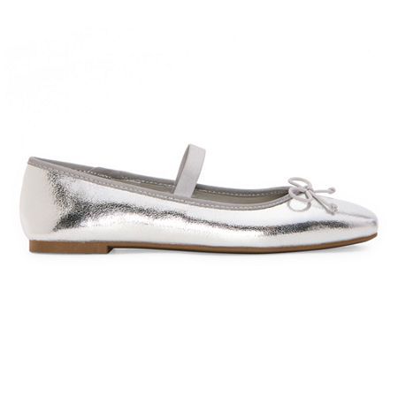 These Mixit women's Palmer ballet flats are a must-have to add extra elegance thanks to its metallic silver finish. This slip-on style has a closed square toe, a flat heel and an elasticated mary jane strap to hold your feet in place. Wear them with pants, jeans or your favorite dress. Closure Type: Slip-OnShoe Heel Height: 1/4 InchUpper/Outer Base Material: 100% PolyesterShoe Lining Material: PolyurethaneSole Material Content: 100% Thermoplastic-RubberToe Type: Closed Toe, Square ToeShoe Strap… Shoes Ballet Flats, Ballet Flat Shoes, Pants Jeans, Favorite Dress, Ballet Flats, Mary Janes, Metallic Silver, Heel Height, Slip On