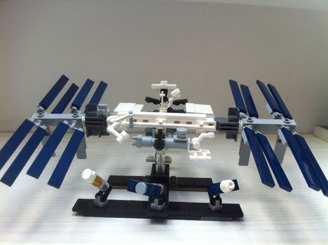 Space Lego, Lego Space, Space Ships, International Space Station, 3d Printers, Lego Ideas, A Symbol, Space Station, Lego Star