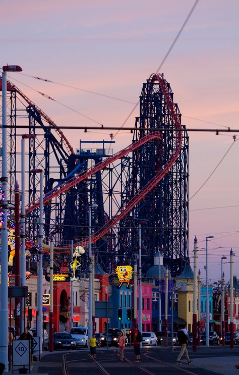 The Big One, Blackpool Pleasure Beach Blackpool Aesthetic, Silhouettes Of People, Blackpool Beach, Park Pics, Blackpool Uk, Blackpool England, Blackpool Pleasure Beach, Smith Family, Roller Coasters