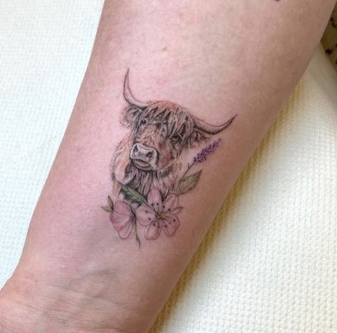 Cow Hand Tattoo, Small Highland Cow Tattoo, Highland Coo Tattoo, Highland Cows Tattoos, Highland Cattle Tattoo, Scottish Highland Cow Tattoo, Highland Cow Tattoos For Women, Highland Cow Tattoo Simple, Highland Cow Tattoo With Flowers