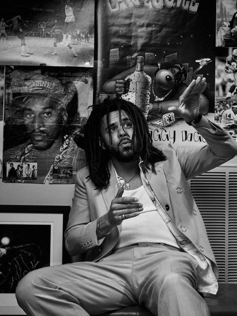 J Cole Black And White Aesthetic, Jcole Poster Vintage, Jcole Aesthetic Wallpaper, Jcole Rapper Wallpaper, J Cole Pfp, J.cole Wallpaper, Jcole Aesthetic, J Cole Wallpaper, J Cole Aesthetic