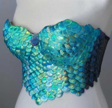 Blue Mermaid Bra Top, Green Mermaid Top, Mermaid Bras, Mermaid Tail Green, Womens Mermaid Costume Diy, Mermaid Inspired Costume, Kostum Mermaid, Mermaid Outfit Women, Blue Mermaid Costume