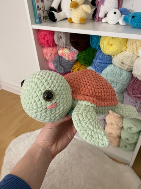 Large Turtle using plush yarn and a 6mm hook✨ I have linked the pattern I used ☺️ Free Plush Pattern Crochet, Crochet Sea Turtle Pillow Pattern Free, Crochet Large Turtle Pattern Free, Jumbo Turtle Crochet Pattern, Ocean Animal Crochet Patterns, Giant Turtle Crochet Pattern Free, Plush Turtle Crochet Pattern, Large Crochet Plush Pattern Free, Jumbo Turtle Crochet Pattern Free