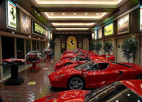 Indoor Ferrari Collector's Garage | by ExoticsAndLuxury Garage Pictures, Luxe Auto's, Auto Garage, Wallpaper Luxury, Cool Garages, Ultimate Garage, Dream Car Garage, Houses In France, Luxury Garage