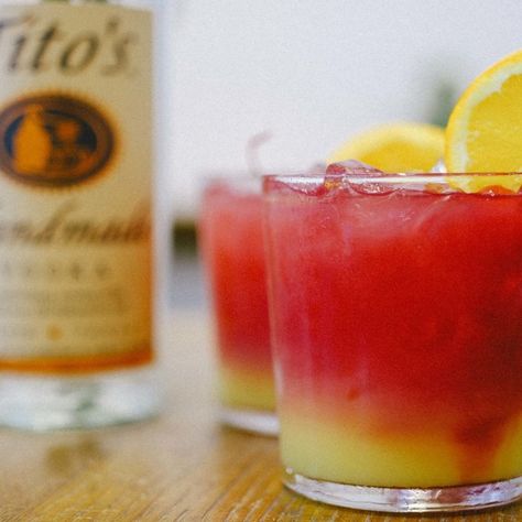 Tito’s Vodka Mixed Drinks, Tito’s Vodka Recipes, Tito Drinks, Vodka Recipes Easy, Titos Vodka Recipes, Country Sunrise, Vodka Drinks Easy, Fruity Cocktail Recipes, Vodka Mixed Drinks