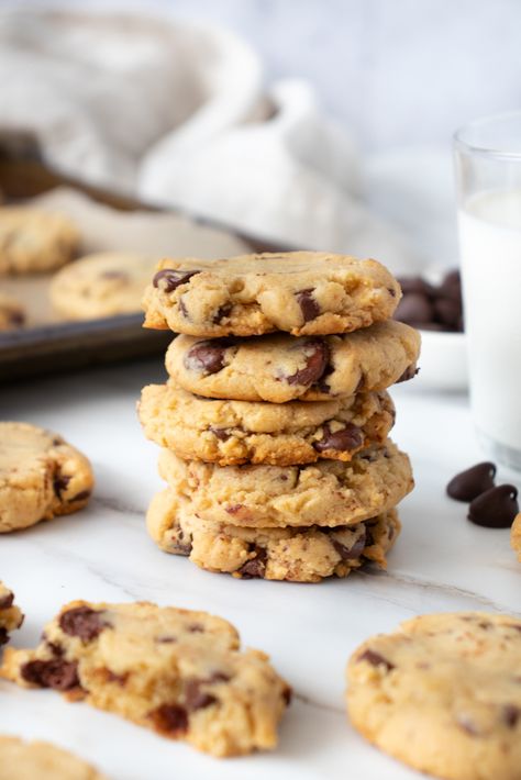 Sweetened Condensed Milk Chocolate Chip Cookies Eaglebrand Milk Recipes, Grammas Recipes, Boozy Cookies, Sweetened Condensed Milk Desserts, Eagle Brand Recipes, Sweetened Condensed Milk Recipes, Condensed Milk Cookies, Milk Chocolate Chip Cookies, Milk Biscuits