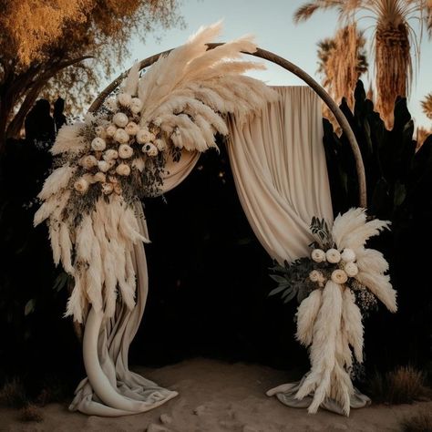 Wedding Arch With Backdrop, Boho Engagement Decor, Gatsby Wedding Arch, Boho Elegant Wedding Decor, Boho Wedding Design, Wedding Boho Ideas, Alter Decorations Wedding Outdoor, Boho Party Ideas Decoration, Boho Arch Flowers