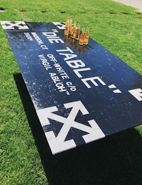 Beer Die Table, Beer Pong Table Diy, Diy Beer Pong, Diy Beer Pong Table, Beer Pong Table Designs, Frat Coolers, Beer Pong Tables, Beer Pong, Best Beer