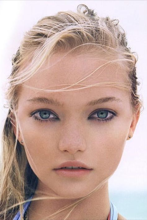 Romantic Ethereal Ingenue (with Dramatic) Gemma Ward Ingenue Essence Face, Classic Essence Face, Ethereal Face Type, Ingenue Celebrities, Natural Ethereal Essence, Ethereal Dramatic Essence, Ethereal Essence Face, Romantic Inguene Essence, Beach Wedding Reception Dress