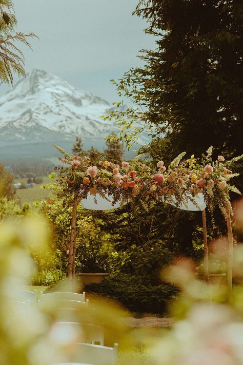 Mt. Hood Organic Farms Wedding // Mt. Hood Parkdale, OR — Andie Avery Photography: Oregon Wedding & Elopement Photographer Mt Hood Wedding, Mt Hood Photography, Mt Rainier Wedding, Bridal Veil Lakes Wedding Oregon, Mt Hood Engagement Photos, Floral Dress Design, Mount Hood, Romantic Summer, Mt Hood