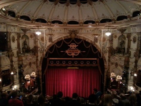 London Coliseum London Coliseum, London Theatre, Houses Of Parliament, Theatre Set, Oxford Street, Greater London, Bond Street, Covent Garden, Central London