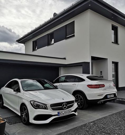 Amg Gts, Wealthy Lifestyle Luxury, Video Call With Boyfriend Screen Photo, Latest Car, Mercedes Car, Car Tag, Benz Car, Classy Cars, Super Luxury Cars