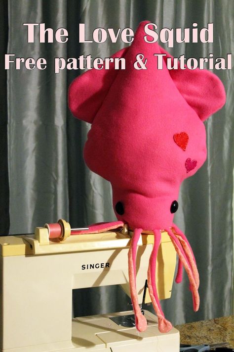 The Love Squid - Free Plush Softy Pattern & Tutorial - Happy Cupcake Plush Plushie Ideas, Origami Wedding Invitations, Origami Decoration, Softie Pattern, Origami Paper Art, Useful Origami, Plushie Patterns, Sewing Stuffed Animals, Sock Animals