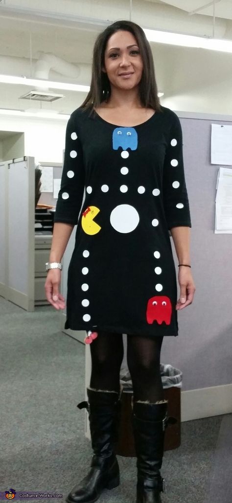 Ms. Pacman Game - Halloween Costume Contest via @costume_works Costumes Faciles, Ms Pacman, Pacman Game, Adult Women Halloween Costumes, Meme Costume, Halloween Fest, 80s Costume, Couple Costumes, Costume Works