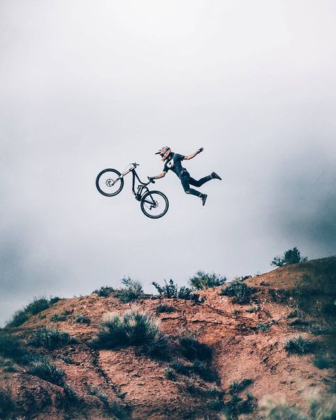 Need a little jolt of excitement in your feed from @Huckberry Ambassador @aaronbhall's photos will have you on the edge of your seat. Mountain Bike Tattoo, Freeride Mtb, Mountain Biking Photography, Mountain Bike Action, Mountain Bike Art, Bike Tattoos, Military Wallpaper, Best Mountain Bikes, Downhill Bike