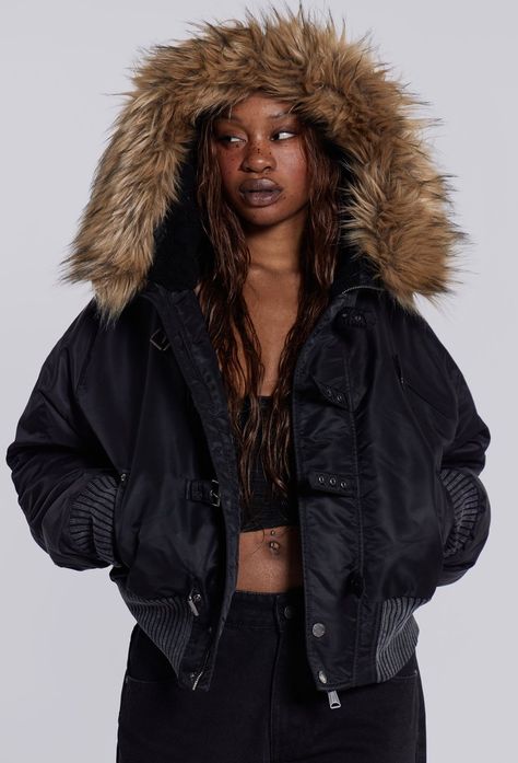 Jackets With Fur Hood, Aesthetic Winter Jacket, Pretty Jackets, Schott Jacket, Black Fur Jacket, Timeless Jacket, Faux Fur Outfit, Jacket With Fur Hood, Fur Lined Jacket