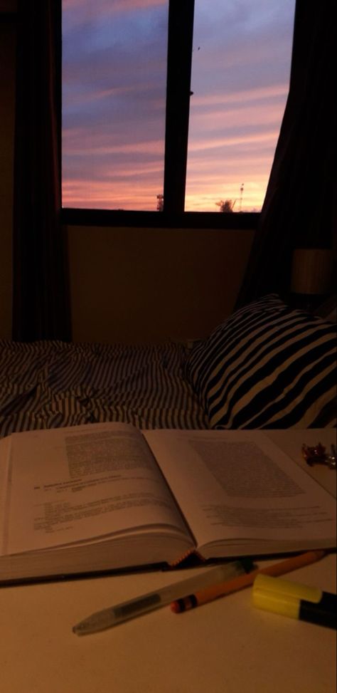 4:30 Am Morning Routine Aesthetic, Romanticise Your Morning, Early Morning Reading Aesthetic, Working Early Mornings, 4 Am Morning Aesthetic, Wake Up Energized, 6 Am Study Routine, 5am Aesthetic Morning Routine, Morning Studying Aesthetic