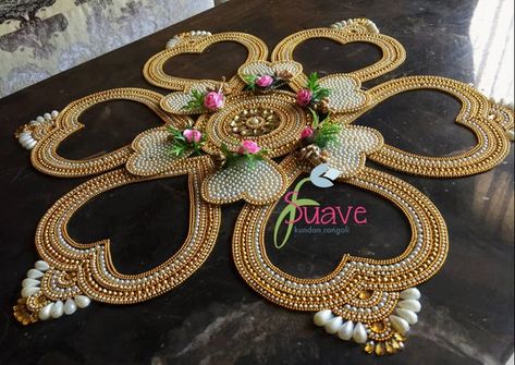 Kundan Rangoli, Diwali Diya Decoration, Acrylic Rangoli, Thali Decoration Ideas, Rakhi Making, Pooja Thali, Diwali Decoration Items, Big Hearts, Diy Diwali Decorations