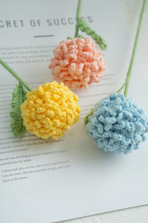 Crochet Pompon Flower Pattern Free (PDF + Beginner Tutorial) Crochet Peony Pattern Free, Crochet Flower Simple, Pompon Flower, Crochet Peony, Carnation Bouquet, Peony Pattern, Crochet Yarns, Crochet With Cotton Yarn, A Dandelion