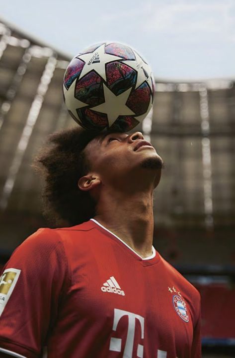 Soccer Images, Bayer Munich, Cristiano Ronaldo Manchester, Soccer Photography, Sport Portraits, Football Photography, Bayern Munchen, Best Football Players, Football Images