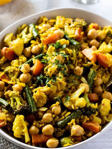 Simple Warm Indian Brown Rice Salad with Lemon & Vegetables Turmeric Brown Rice, Lemon Vegetables, Easy Side Salad, Vegetarian Drinks, Lamb Pasta, Cumin Spice, Brown Rice Salad, Rice Salad Recipes, Spiced Vegetables