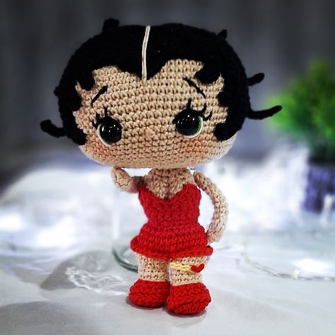 Crochet Betty Boop, Betty Boop Crochet, Crochet Animals Free Patterns, Crochet Creations, Fun Crochet Projects, Star Flower, Beautiful Crochet, Amigurumi Doll, Crochet Animals