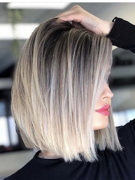 Dark Blonde Hair Color, Hairstyles 2024, Short Hair Trends, Dark Blonde Hair, Penteado Cabelo Curto, Short Hair Haircuts, Stylish Hair, Medium Length Hair Cuts, Hair Transformation