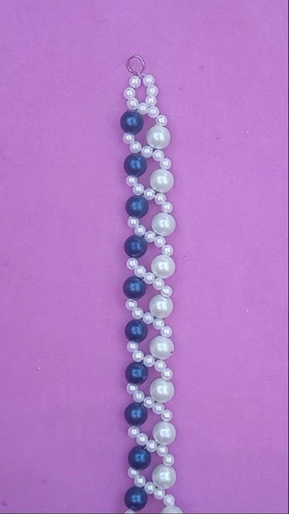 Pearl Beads Bracelet, How To Make Necklaces With Beads, Seed Bead Patterns Free Bracelets, Glass Beads Bracelet Ideas, Beaded Jewelry Tutorials Step By Step, Bracelet Patterns Beads, Bracelet Beads Ideas, Homemade Jewelry Ideas, Handmade Jewelry Diy Bracelets