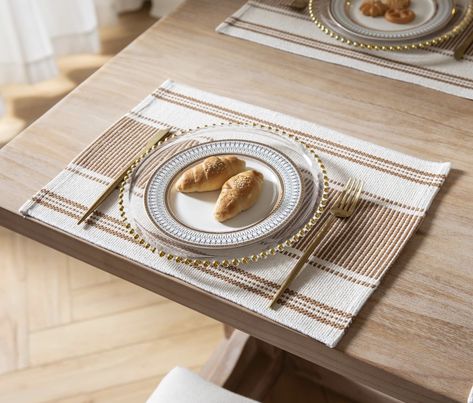 Placemats Set of 6 for Dining Table Décor, Woven Cloth Place Mats for Farmhouse Kitchen Tabletop, Handcrafted Machine Washable Cotton Table mats 13 x 19 Inch, Black and White #caflife #farmhousedecor #placemats #washable #homedecoration #sponsored Farmhouse Tabletop, Brown Dining Table, White Dining Table, Woven Placemats, Table Placemats, Rustic Farmhouse Decor, Dining Table Decor, Holiday Home Decor, Simple Colors