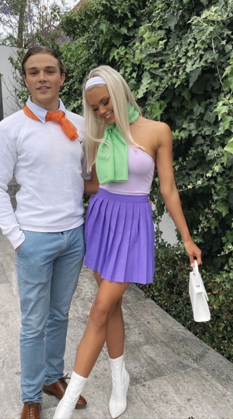 Freddie And Daphne Costume, Fred And Daphne Halloween Costume, Daphne And Fred Fanart, Fred X Daphne, Halloween Costumes Fred And Daphne, Fred And Daphne Costume, Daphne And Fred, Daphne Costume, Halloween Dance