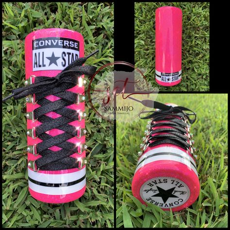 Minecraft Tumbler Ideas, Converse Tumbler, Donut Tumbler, Tumbler Tutorials, Converse Glitter, 3d Tumblers, Tumbler Toppers, Cups Ideas, Diy Gifts To Sell