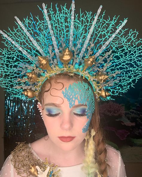 Queen Of The Sea Costume, Ocean Theme Costume For Women, Under The Sea Fancy Dress, King Of The Sea Costume, Sea Themed Costumes, How To Make Coral, Under The Sea Dress Up Ideas, Under The Sea Fashion Inspiration, Coral Costume