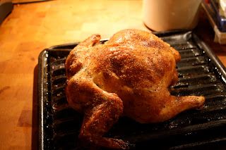 Chicken In Convection Oven, Cook Whole Chicken, Best Roast Chicken Recipe, Roast A Whole Chicken, Whole Baked Chicken, Convection Oven Recipes, Cooking Fried Chicken, Cooking Whole Chicken, Making Fried Chicken