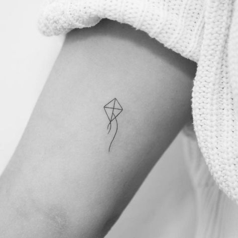 Tiny Kite Tattoo, Fine Line Kite Tattoo, Small Kite Tattoo, Kite Tattoo Ideas, Kites Tattoo, Freedom Tattoo Ideas, Wind Tattoo Ideas, Kite Tattoo, Kite Art