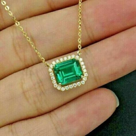 Find many great new & used options and get the best deals for 3Ct Emerald Lab-Created Green Emerald Halo Womens Pendant 14K Gold Plated Silver at the best online prices at eBay! Free delivery for many products! Green Jewellery, Emerald Halo, Wedding Jewelery, Emerald Necklace Pendant, Emerald Style, Emerald Rings, Aquamarine Engagement Ring, Halo Pendant, Ring Earring